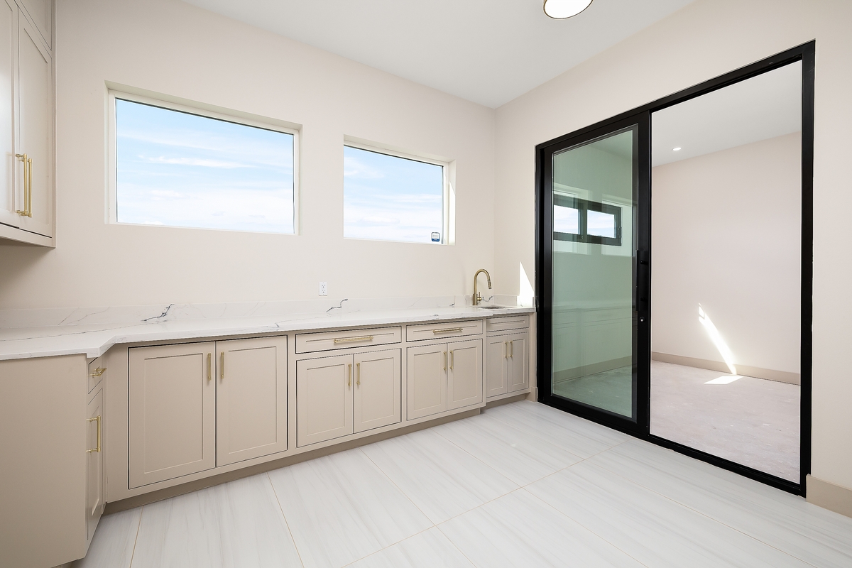 Utility room with glass door