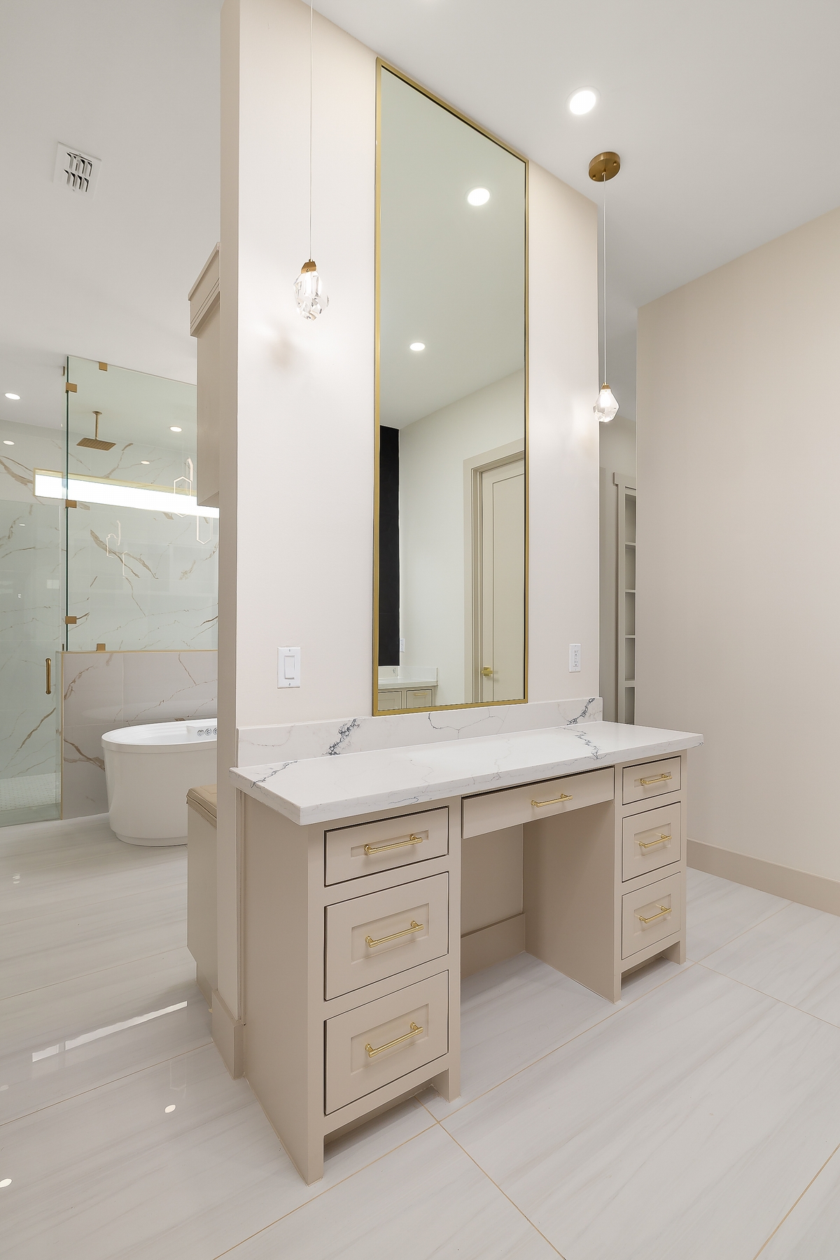 Bathroom vanity with pendants
